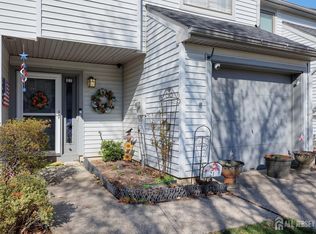 21 Lexington Cir, Matawan, NJ 07747
