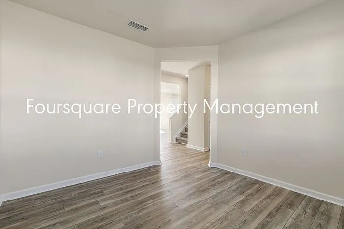 1716 Luna Way — Photo 11