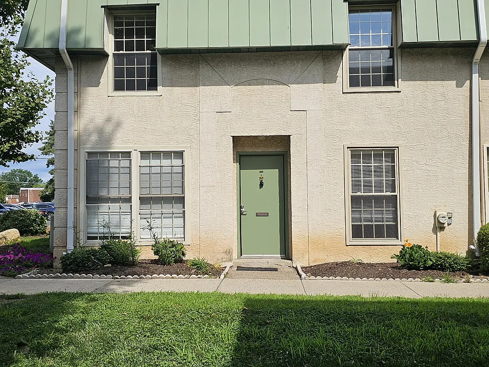 441 Tomlinson Rd #H1