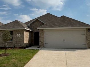 805 Birch Dr, Ennis, TX 75119