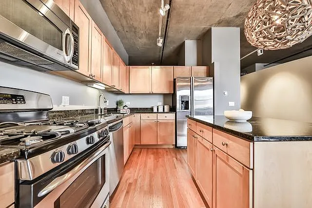 849 N Franklin St #608 — Photo 3