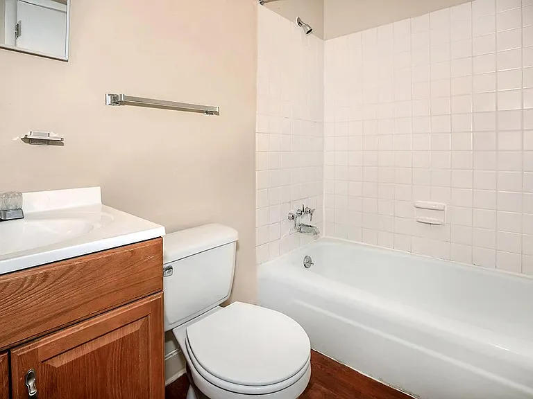 601 Crutcher St — Photo 7