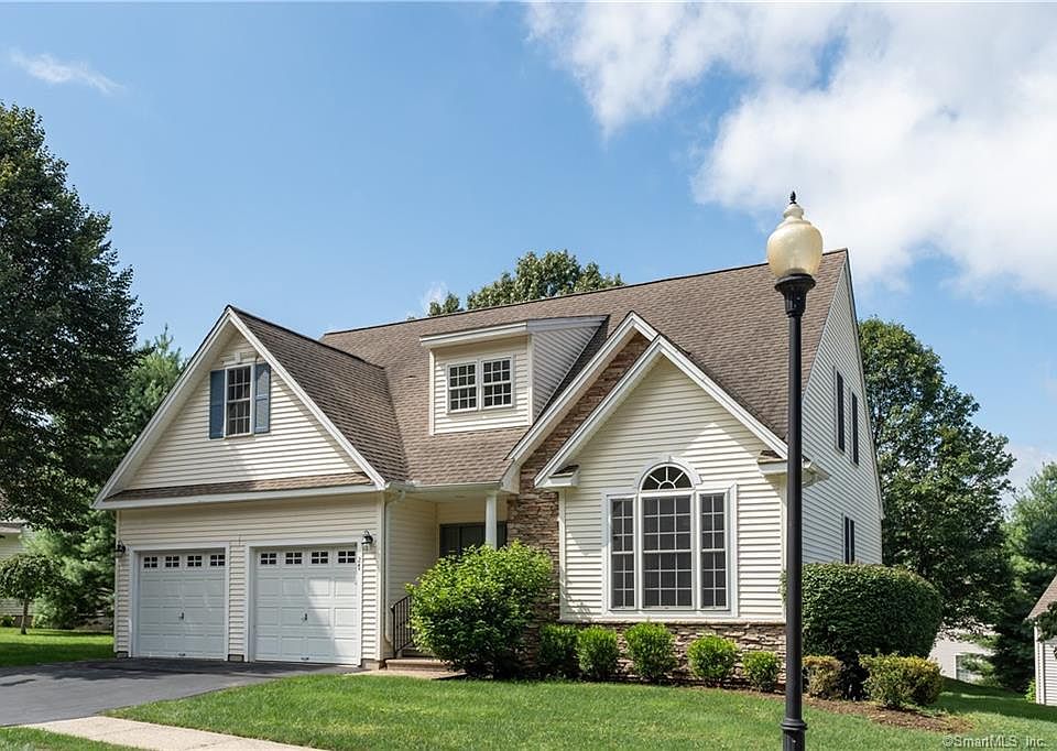 Montgomery Village Apartments Northford, CT Zillow