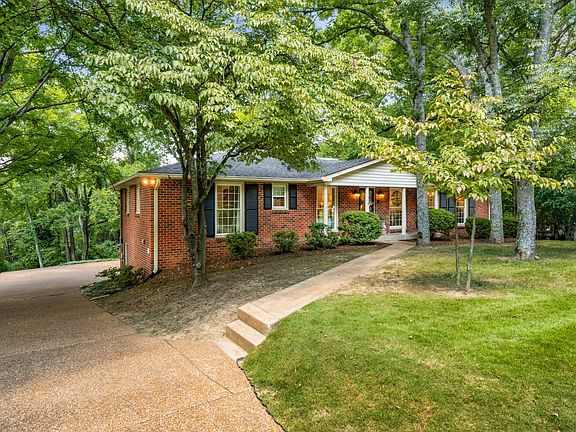 3rd image of 518 Woodhurst Dr
