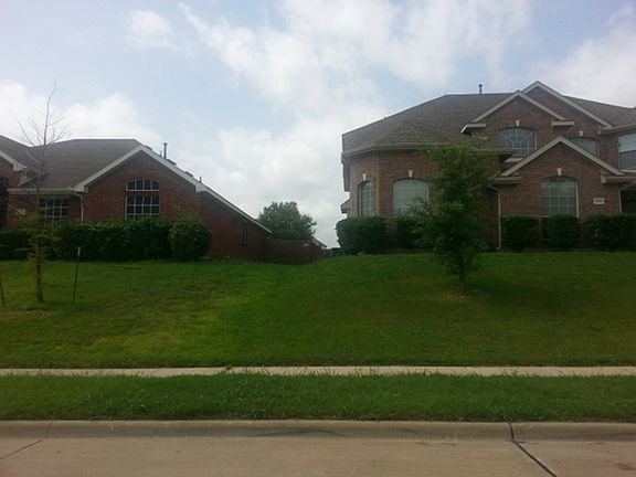 2nd image of 1228 Kensington Dr
