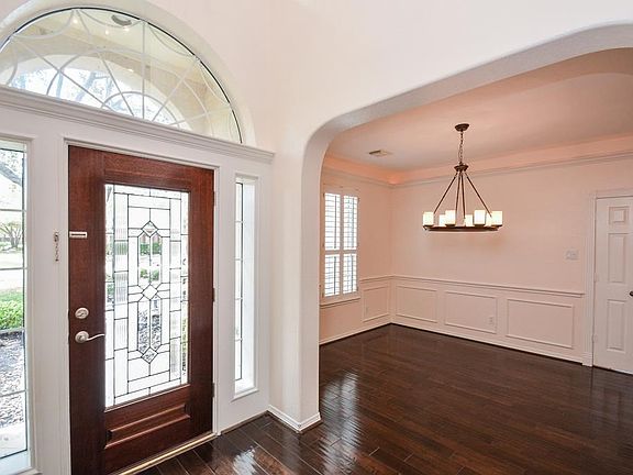 3rd image of 5311 Highland Falls Ln