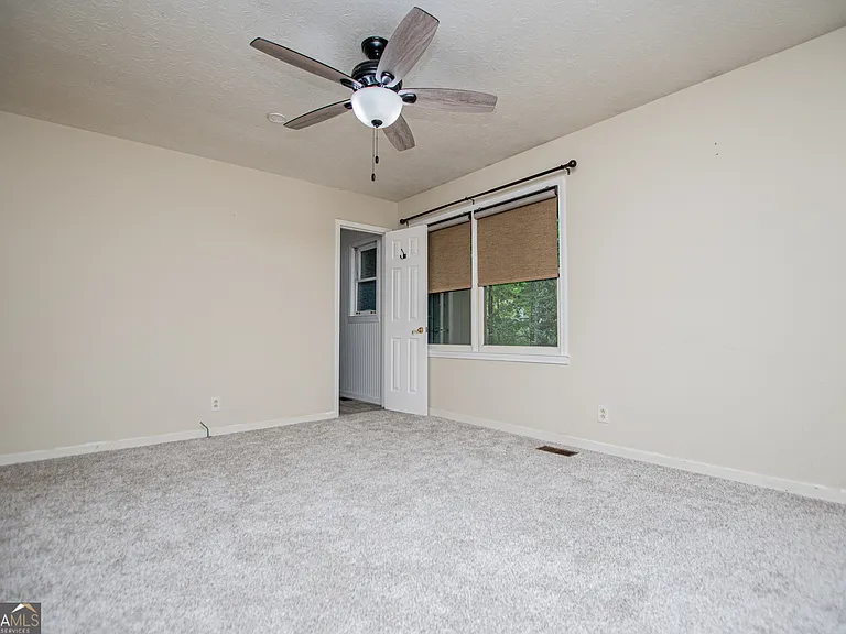 1499 Stonington Ct — Photo 24