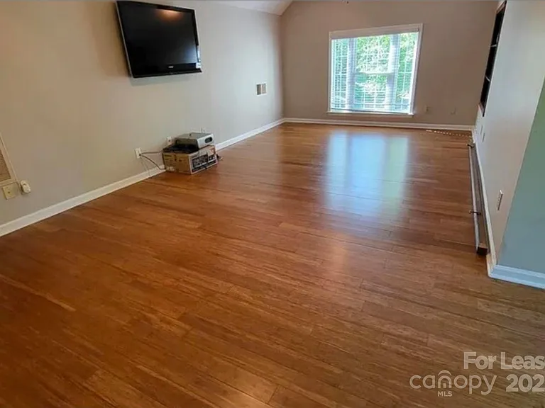 8711 Piccone Brook Ln — Photo 14
