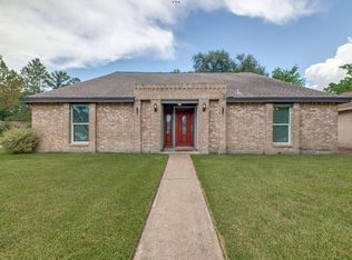 3918 R V Mayfield Dr, Houston, TX 77088