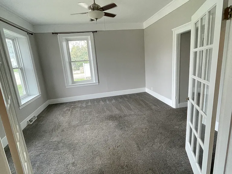 W239N6348 Maple Ave — Photo 10