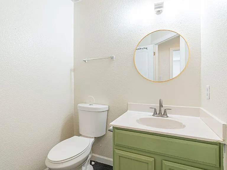 7041 Falling Leaf Cir — Photo 10