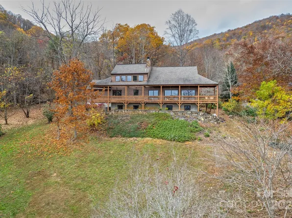 317 Kelly Springs Rd, Waynesville, NC 28786