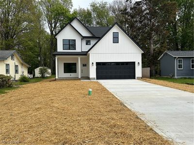 5595 Walnut St, Mentor On The Lake, OH, 44060