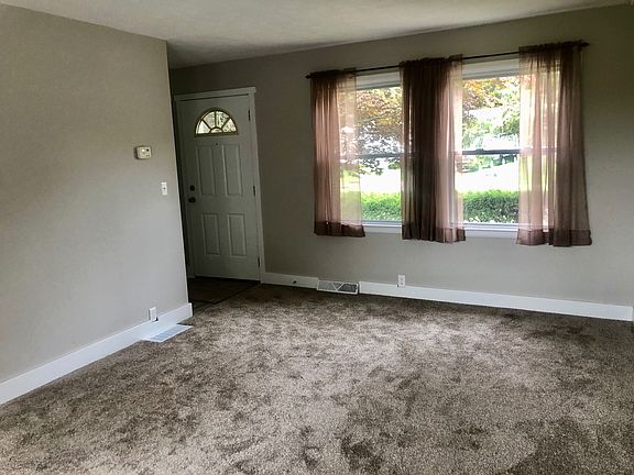 5th image of 4250 Miramar Ave NE