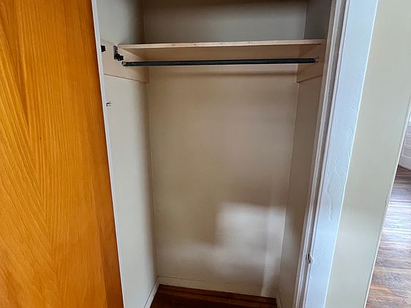 4th image of 557 S Main St APT A