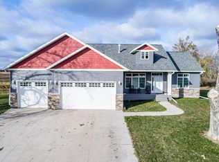 1105 Blaine St, Wheatland, ND 58079