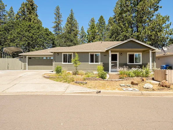 1005 Celtic Cir, Shady Cove, OR 97539