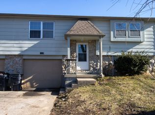 1900 Newton Dr #B, Columbia, MO 65202