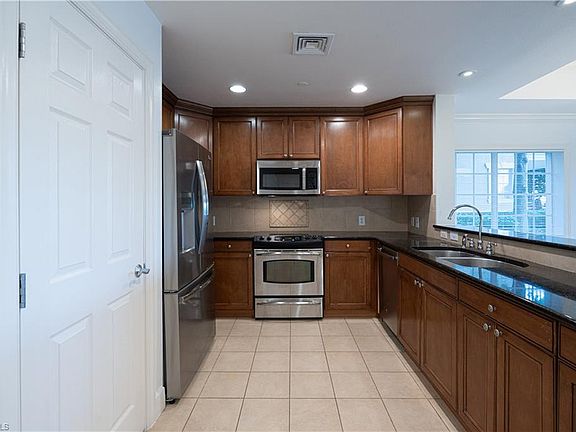 5th image of 1362 Centre Court Ridge Dr Unit 101