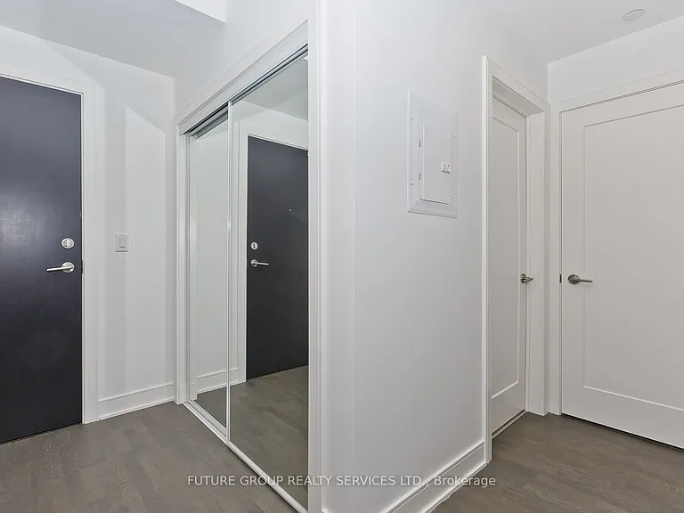 1575 Lakeshore Rd W #262 — Photo 14