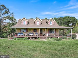 1131 Moyers Station Rd, Pine Grove, PA 17963