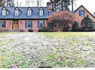 102 Finley St, Hendersonville, NC 28739