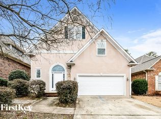657 Village Crest Cir, Birmingham, AL 35226