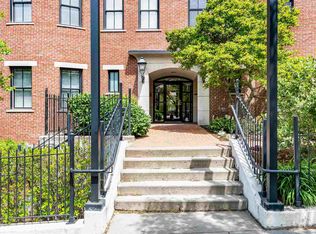 40 College St APT 507, Burlington, VT 05401
