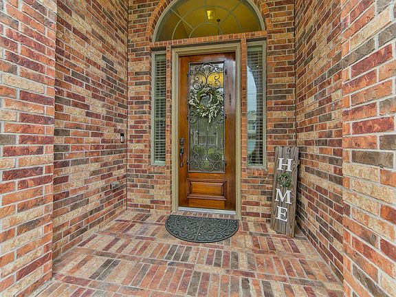 2nd image of 13034 Breezy Meadow Ln