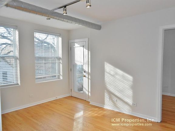 2nd image of 2510 W Leland Ave #C12