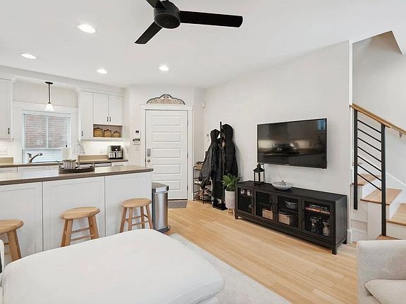 5th image of 534 State St #B