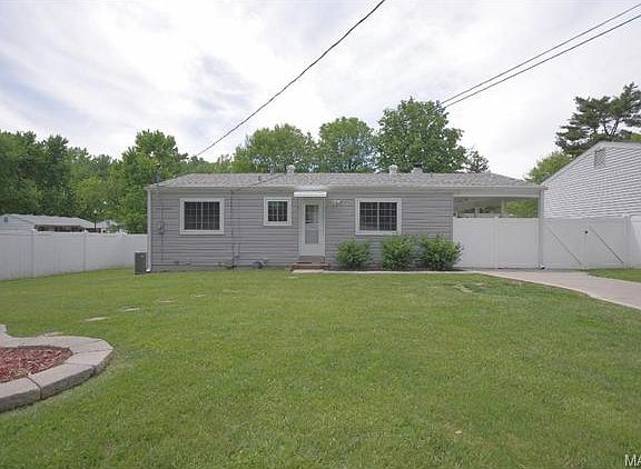 2nd image of 2806 Briarcote Ln