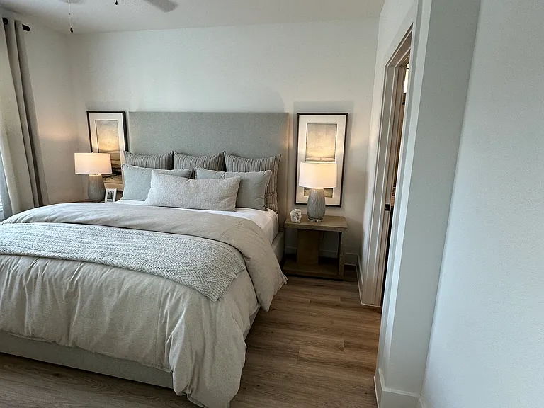 3035 Walnut Bend Ln — Photo 16