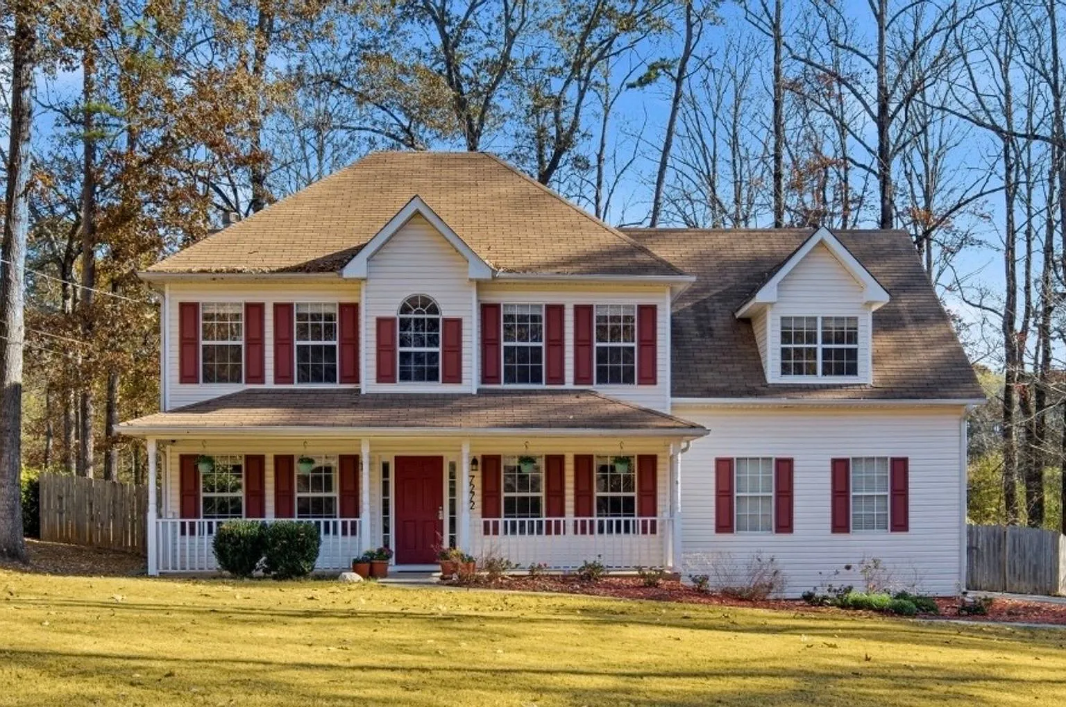 4 Bedroom 2.5 Bath house — Photo 1