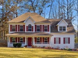 7272 Coral Lake Dr, Flowery Branch, GA 30542