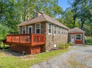 62 Baptist Church Rd, Hampton, NJ 08827