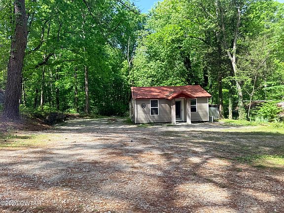 4th image of 133 Maxine Nelson Rd