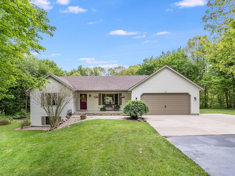 1st image of 2045 Winding Oak Dr