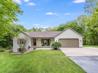 2045 Winding Oak Dr, Dorr, MI 49323