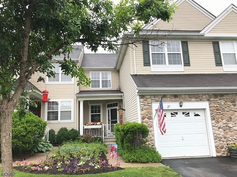 1st image of 27 River Birch Cir