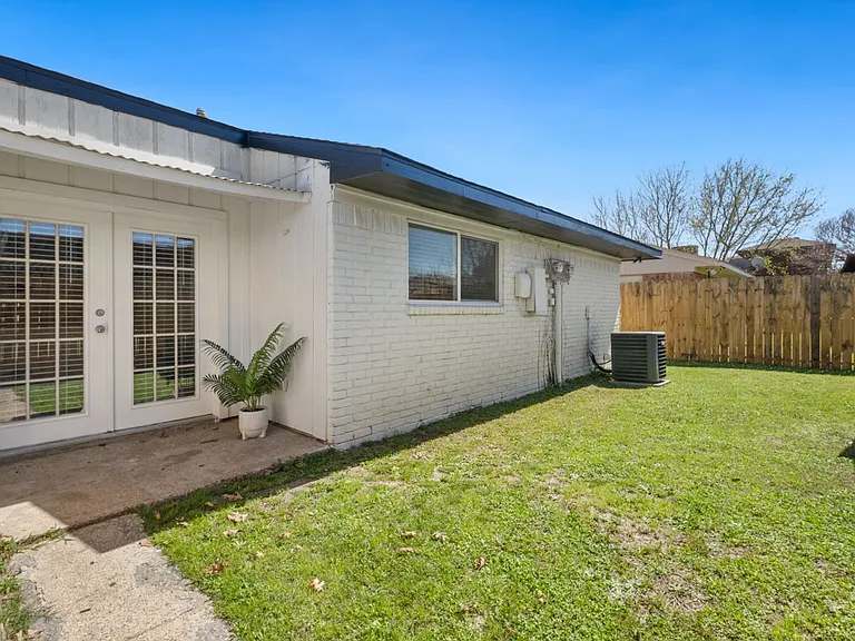 308 Candlewood Pl — Photo 24