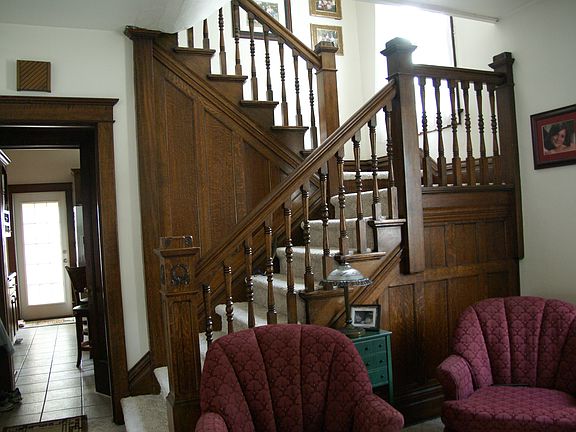 5th image of 312 Elm St
