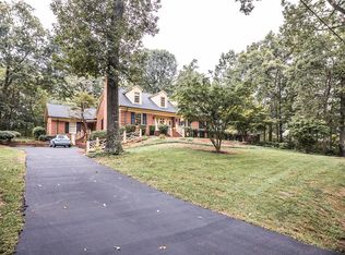 318 Valley Stream Rd, Statesville, NC 28677