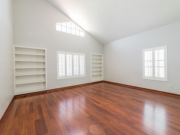 5th image of 28612 Canyon Oak Dr
