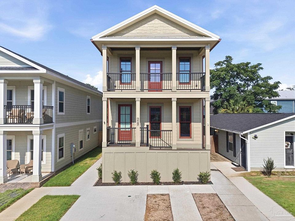 1st image of 219 N Devilliers St