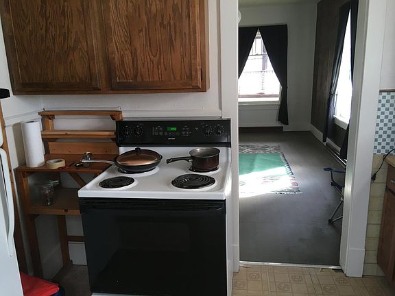 4th image of 1601 Rainbow Ave