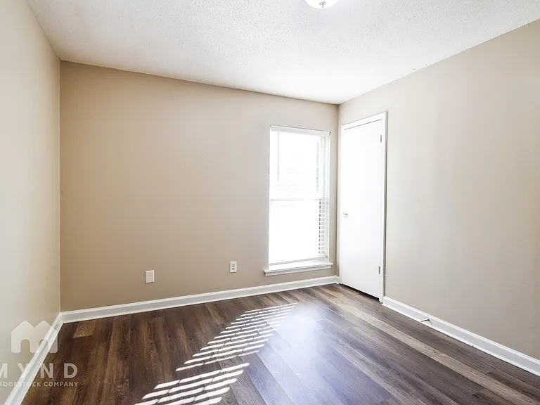 2695 Shady Grove Dr — Photo 14