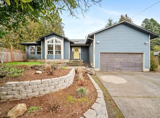 15598 SE Oatfield Rd, Milwaukie, OR 97267