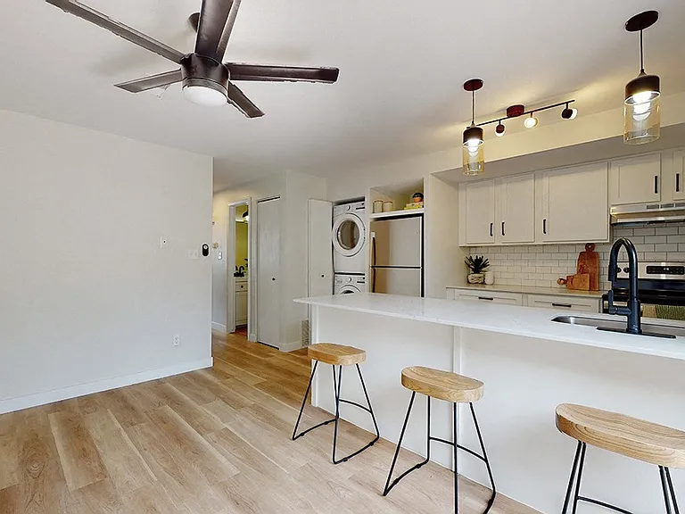 Park Ridge Townhomes — Photo 20