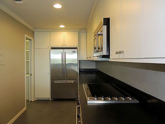 4th image of 3600 Montrose Blvd Unit 507